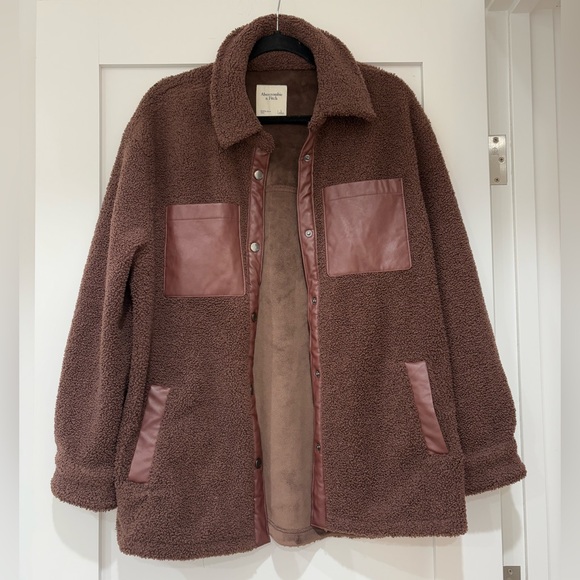 Abercrombie and Fitch Sherpa Jacket - Picture 1 of 2